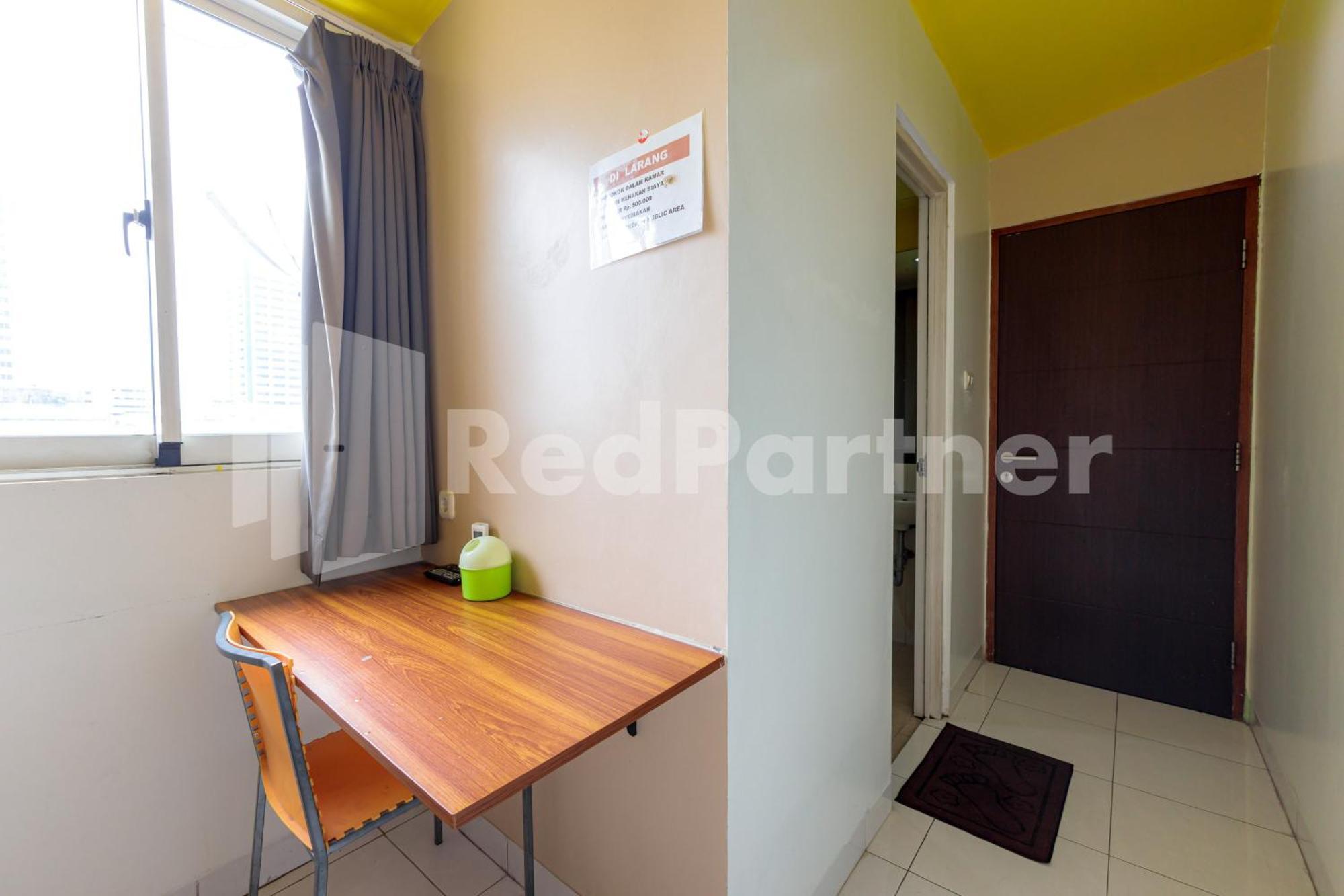 Ichiza Room Redpartner Jakarta Exterior photo