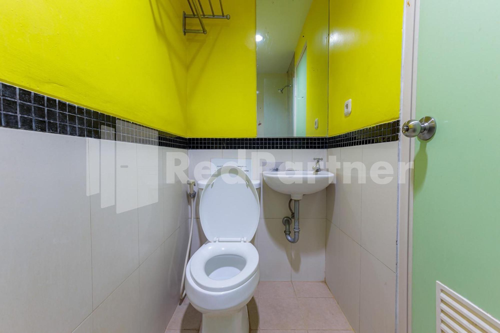 Ichiza Room Redpartner Jakarta Exterior photo