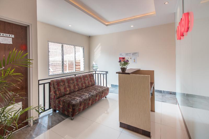 Ichiza Room Redpartner Jakarta Exterior photo