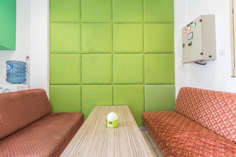 Ichiza Room Redpartner Jakarta Exterior photo